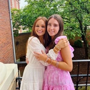 Meet your Posher, Helen